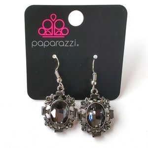 Boutique Paparazzi Black Silver Tone w Black Faux Stone Accent Drop Earrings